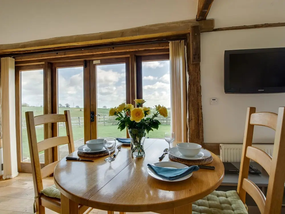 Nicely Furnished Cottage in Bilsington Countryside