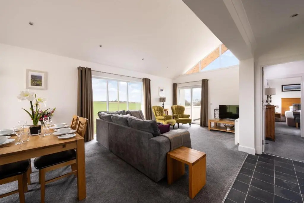 Elderburn Lodges