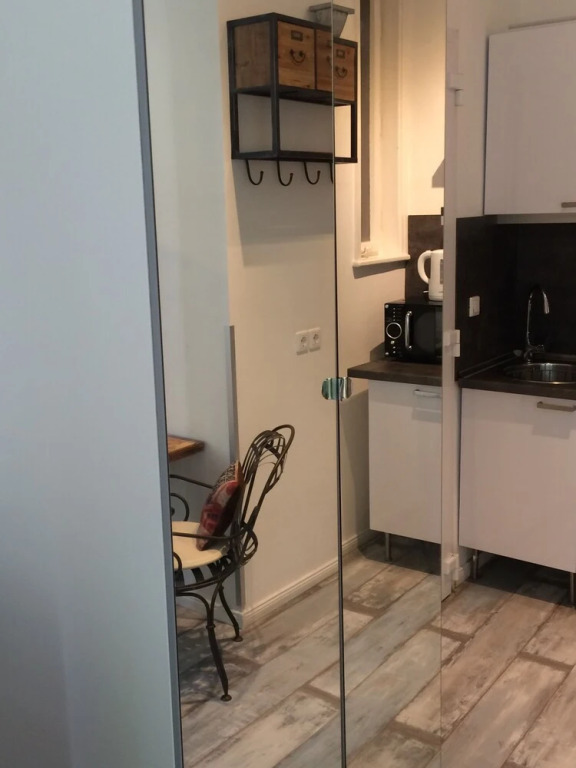 Ginger Apartment