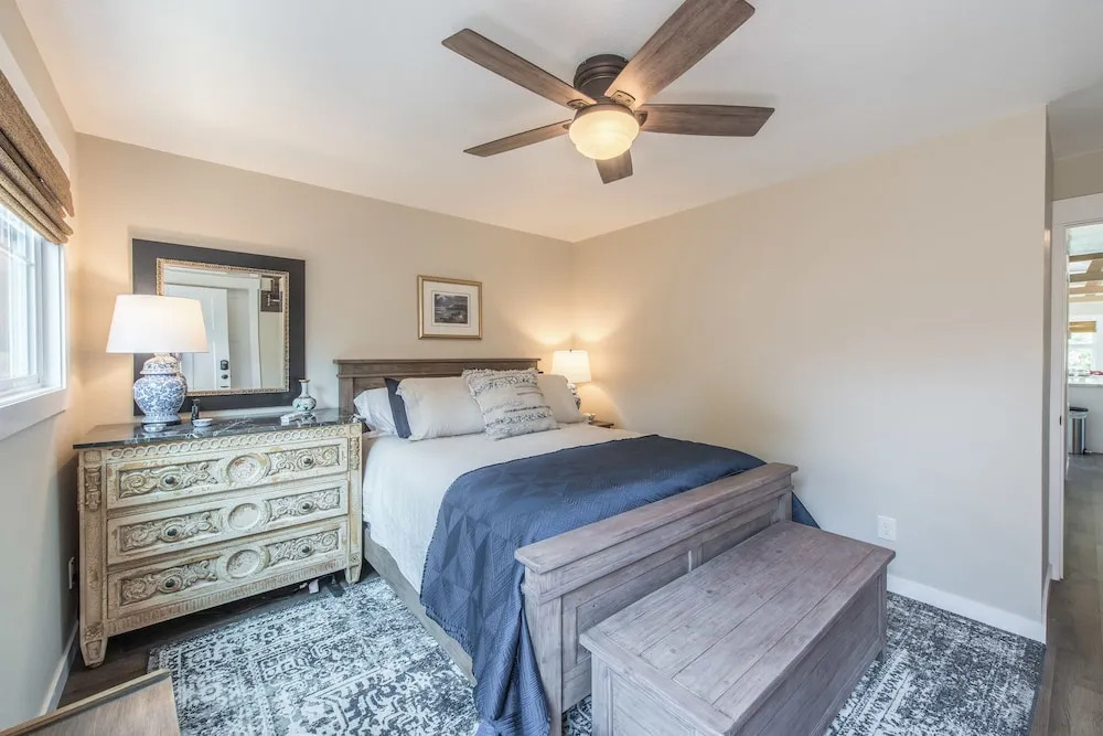 5175 Plymouth Street Home 2 Bedrooms 2 Bathrooms Home