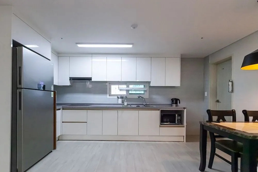 Dynamic Guesthouse