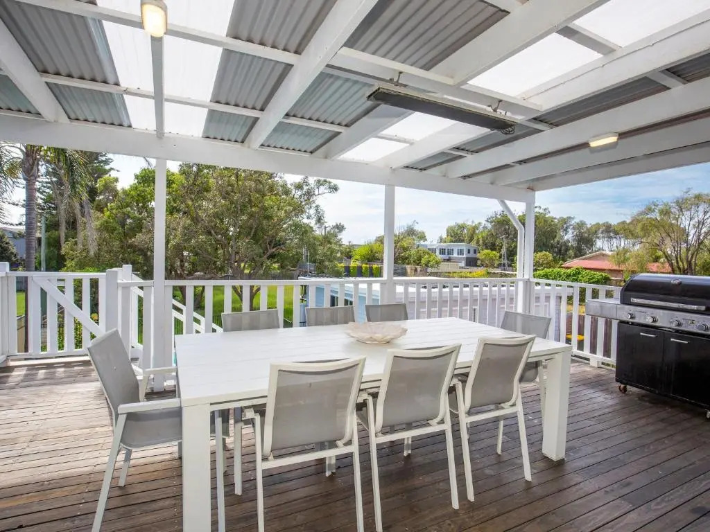 Thalassa I Pet Friendly I 2 Mins Walk to Beach