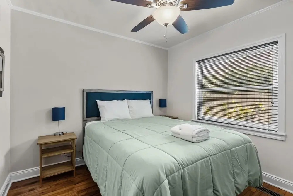 The Gray Whale Cottage 2 Bedroom Home by RedAwning