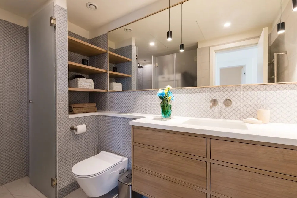 Live like Royalty in TLV DLX 2 Floor Apt