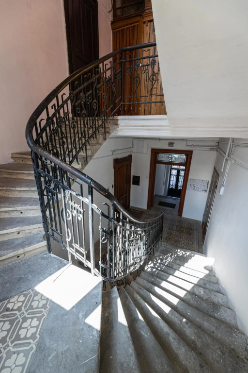 2 bedroom apartment Tykha street city center with parking place