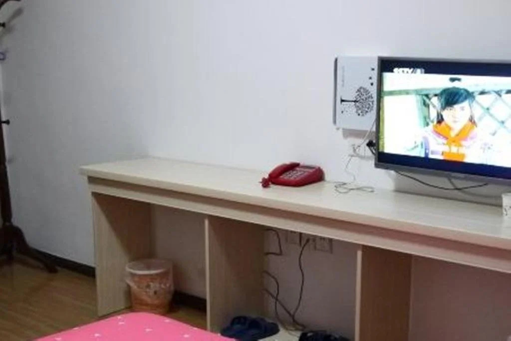 Wei Qian Shan Jiu Zhou Fast Inn