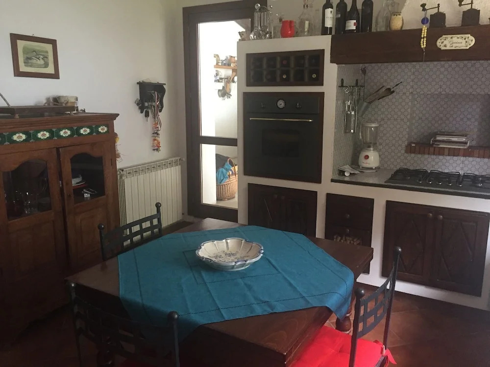 Traditional Villa in Cinsi With Garden