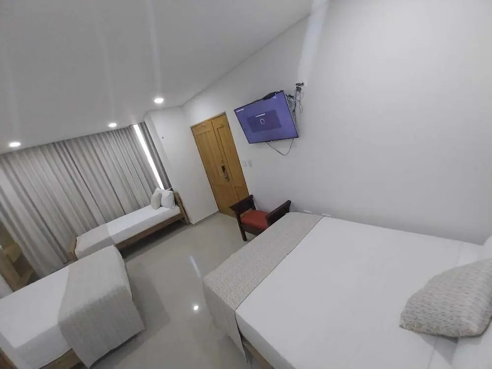 Hotel El Faro - Desayunos incluidos - Manga, Cartagena