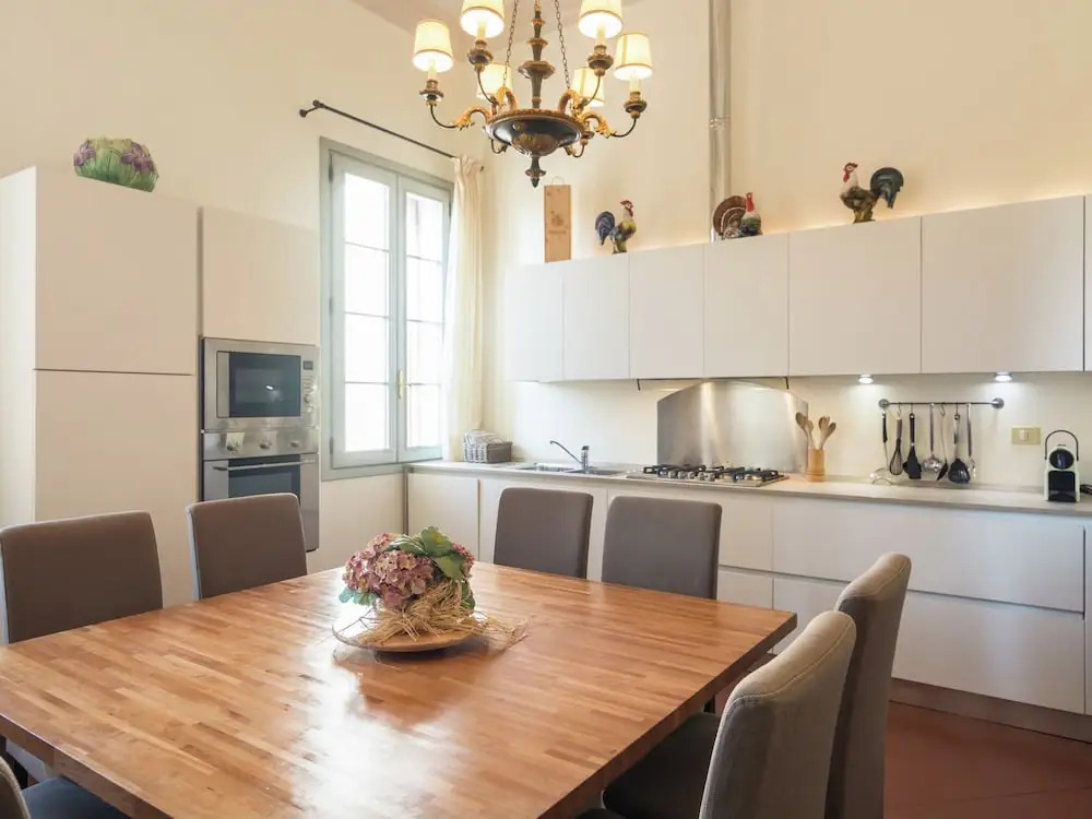 Villa in Venice with Private Pool & Park