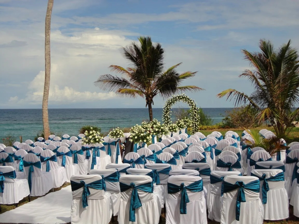 HillPark Hotel - Tiwi Beach