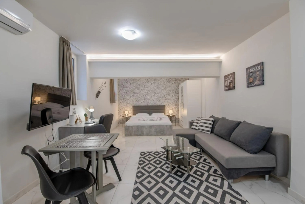 Garden Studio Paleo Faliro