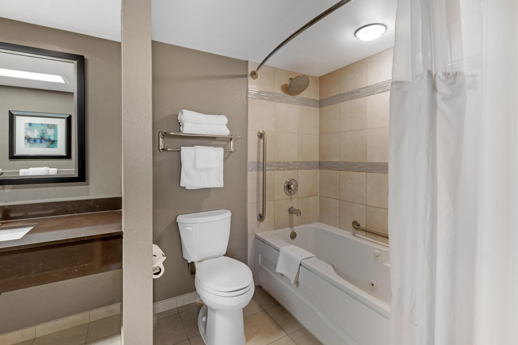 Best Western PLUS The Arden Park Hotel