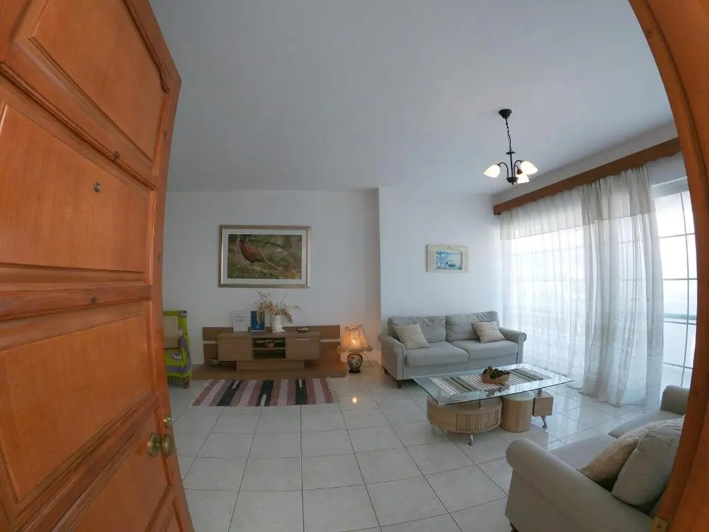 KOS Family House