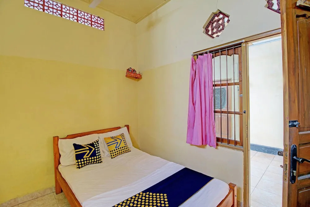 OYO Life 92954 Shanti Kost