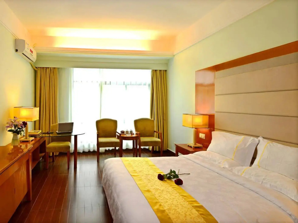 Hongfang Zhongyang Hotel