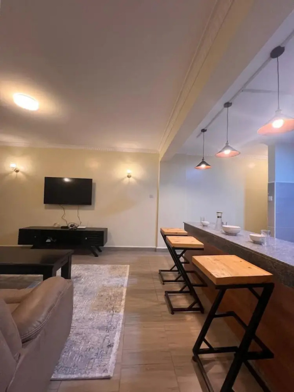 Lux Suites Kipande Family Apartments