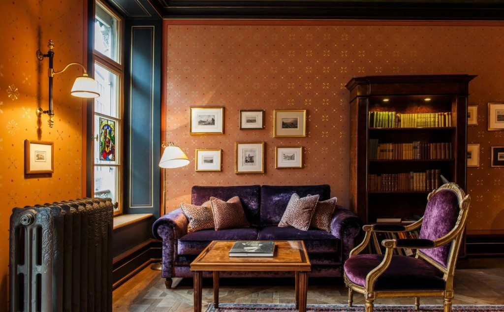 Grand Hotel LES TROIS ROIS