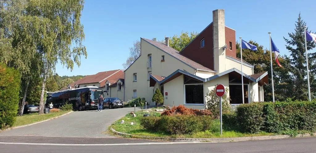 Fasthôtel Pont-Audemer -LE DRAKKAR -un hôtel FH Confort