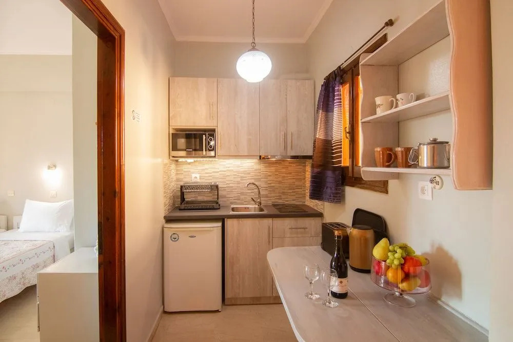 Eleni Apartments