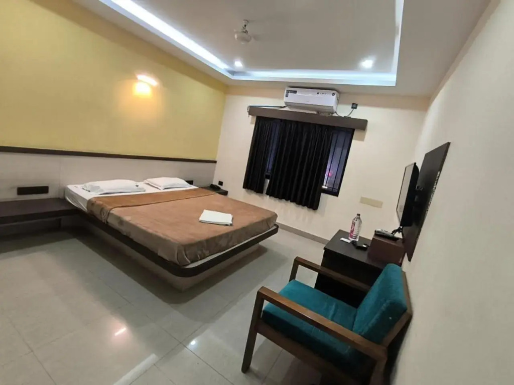 Hotel PBS Grand By AMOGHRAJ