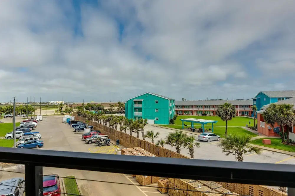 Port Aransas Vacation Rental w/ Pools - Near Beach