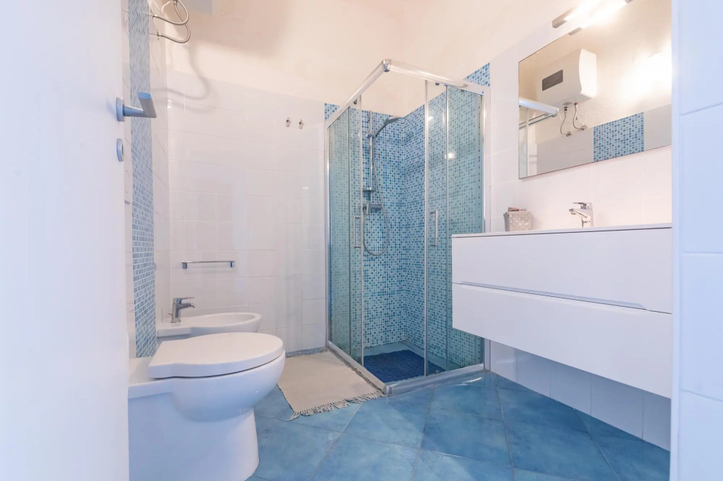 Holiday home with sea view in Castro, on the Adria-Marinè