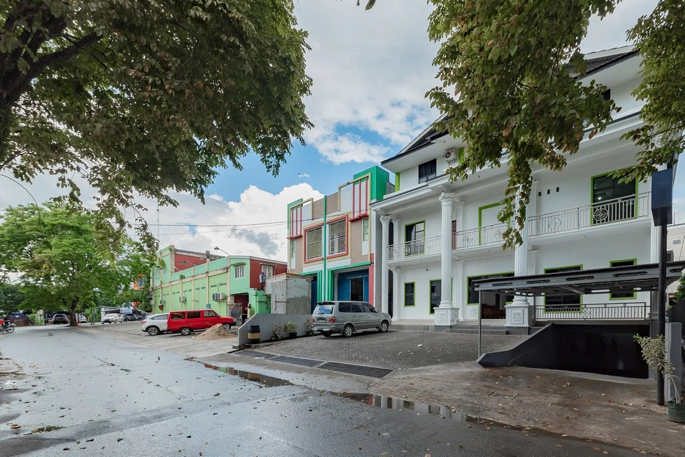 Urbanview Hotel Syariah 99 Banjarbaru by RedDoorz