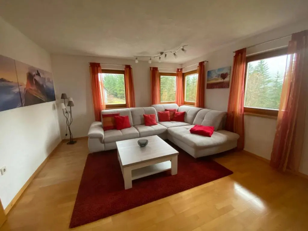 Apartments Oberhollenzer