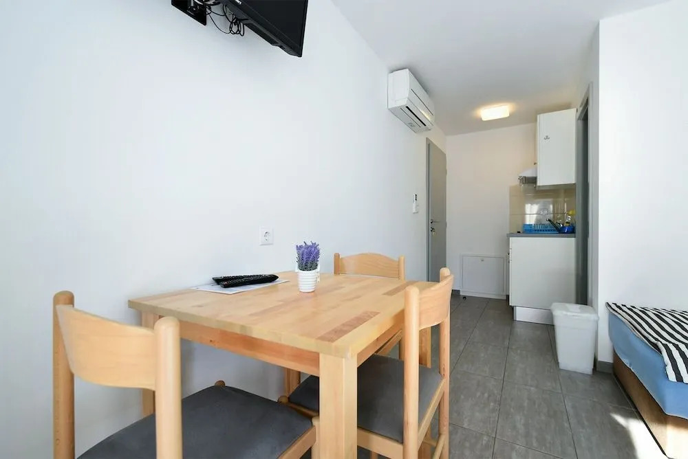 Apartment 1964