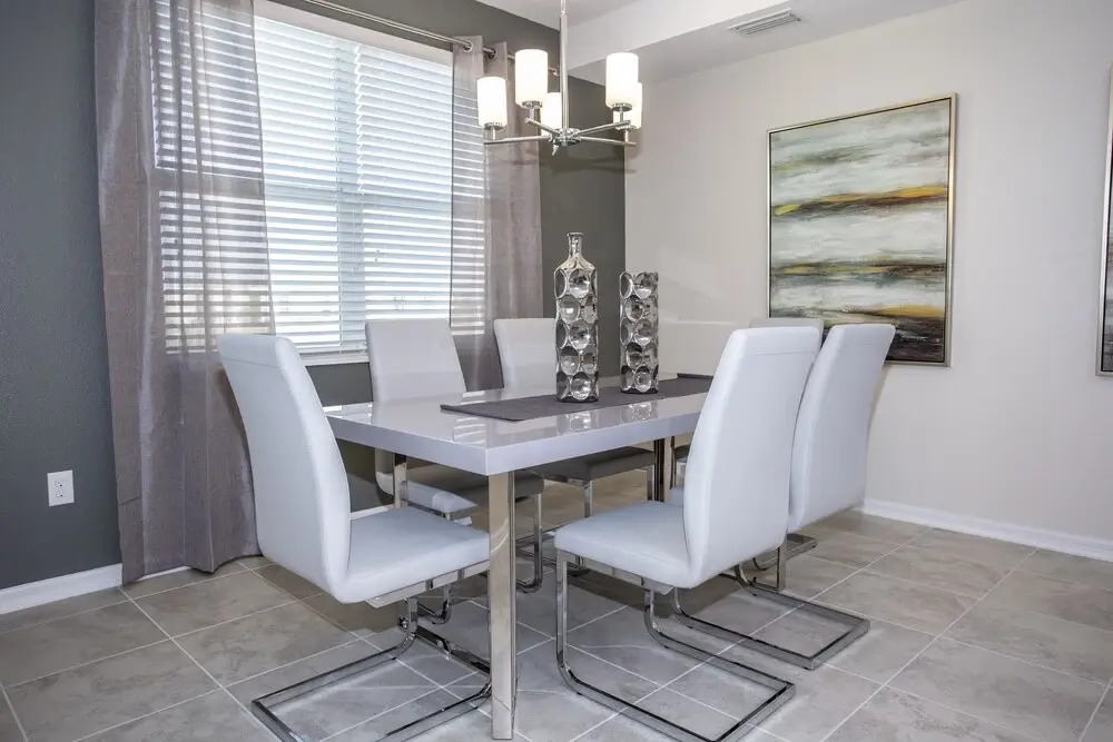303 Apt Storey Lake 61595/62624
