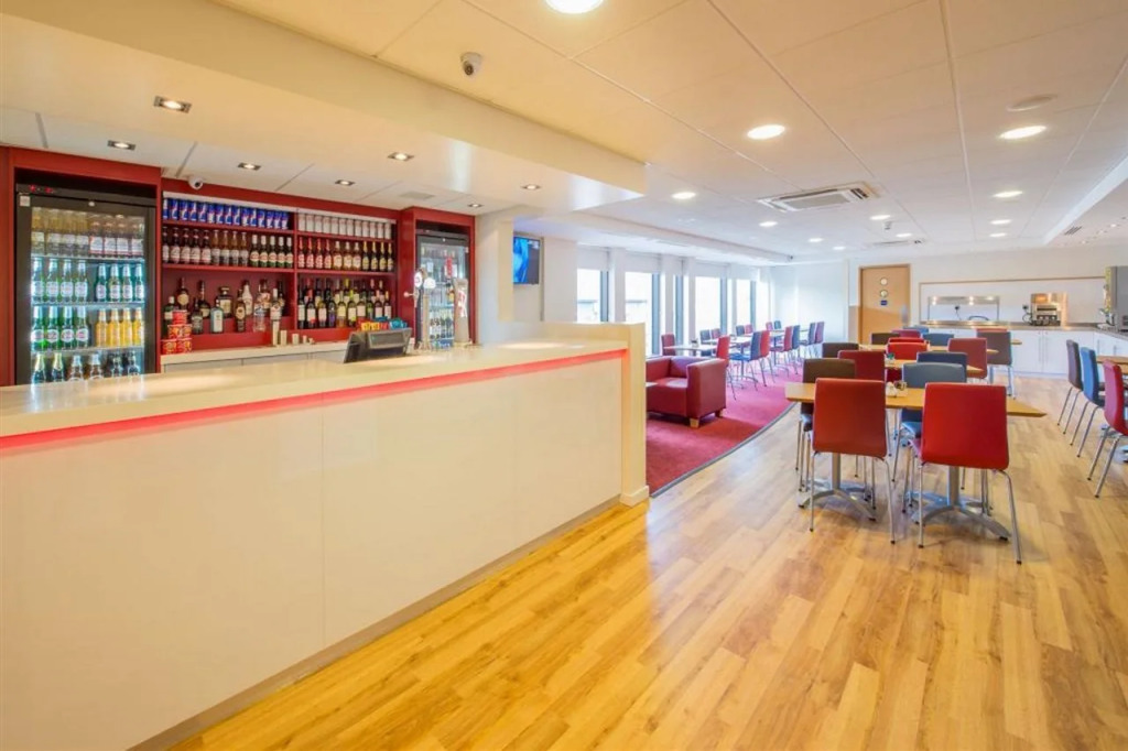 Travelodge Harrogate West Park