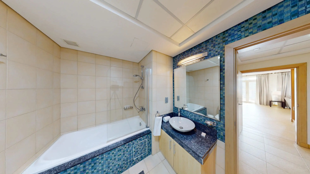 Al Dabas Beach Views 3BD Sleeps 6 Beachfront