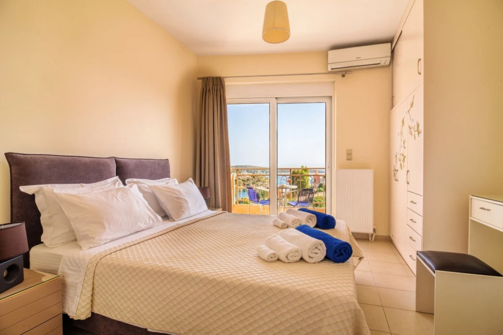 Crete View