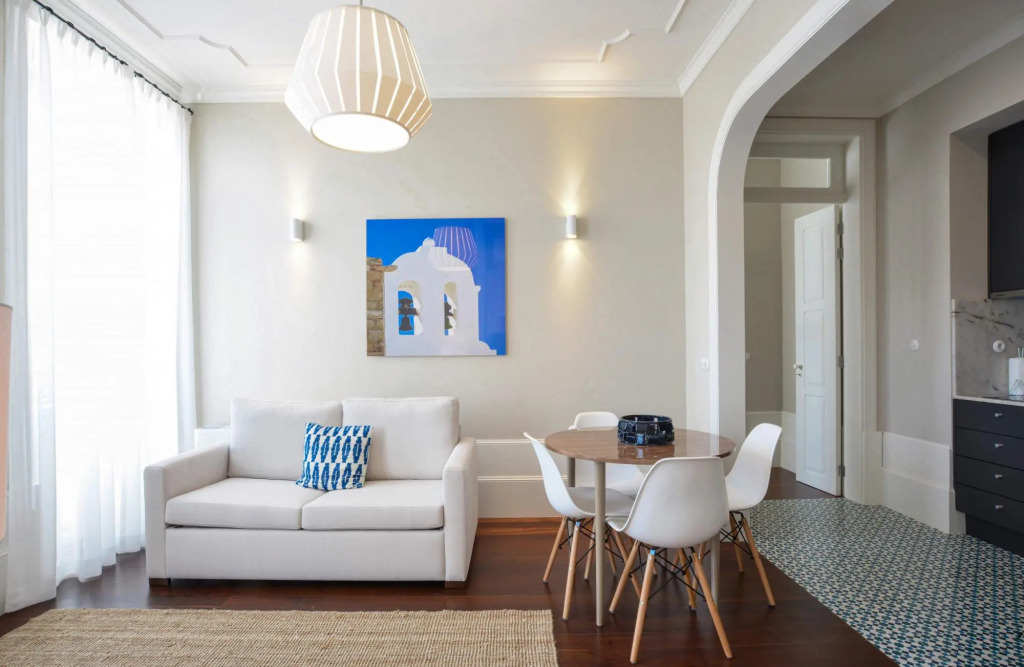Market 3A in Oporto With 2 Bedrooms and 2 Bathrooms