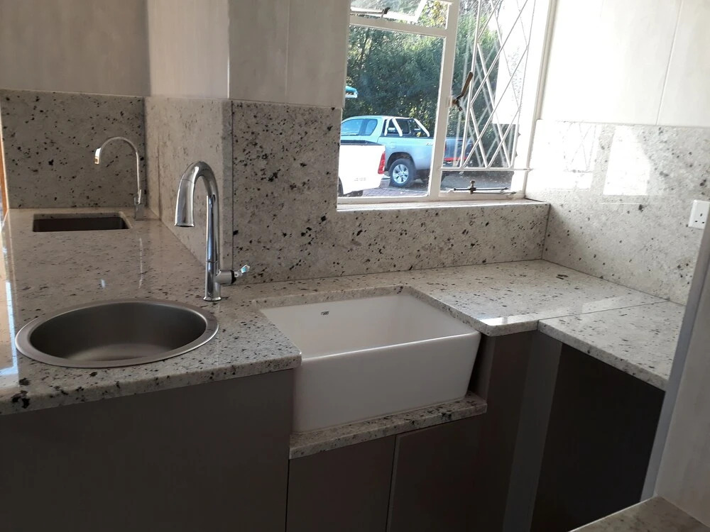 2 Bedroom Executive & Holiday Suburban Home