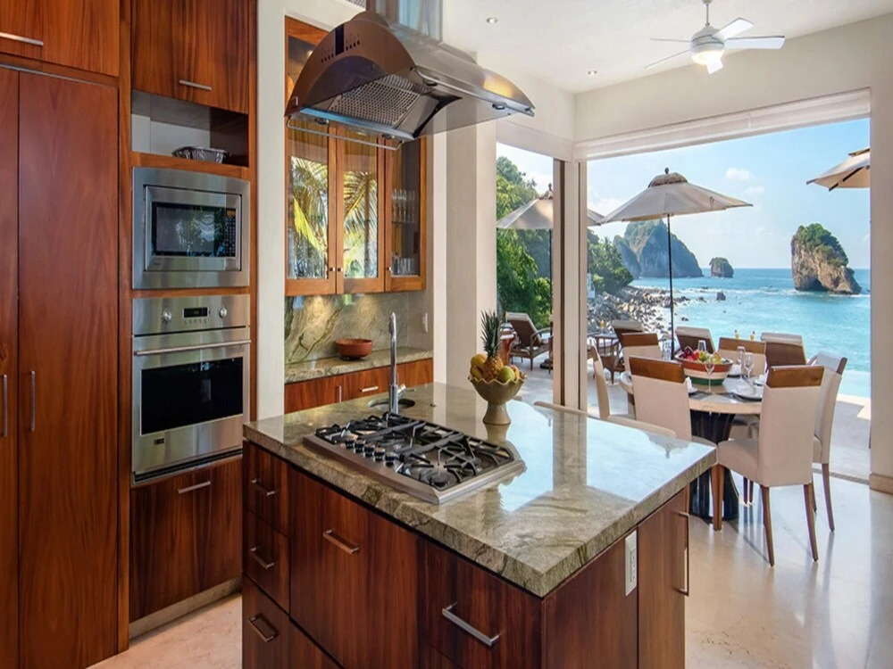 Sunny Vacation Villa 61