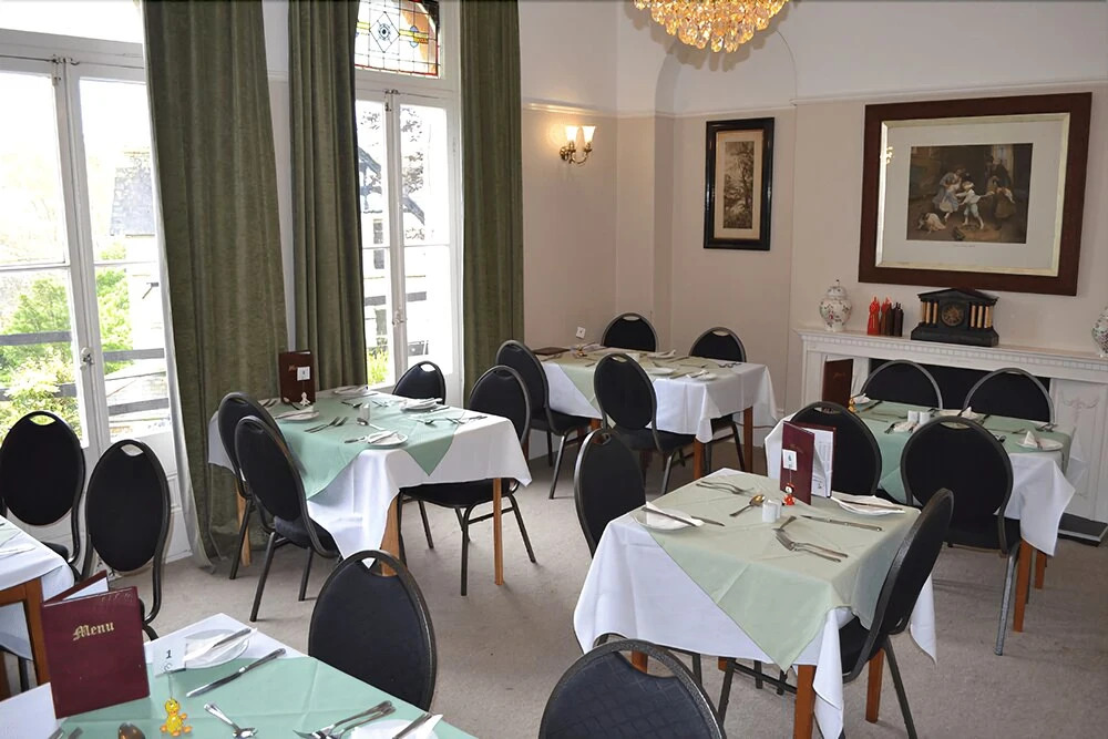 Torrs Hotel
