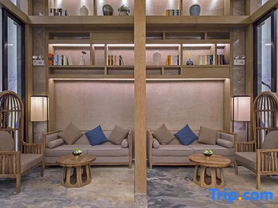 Zixuan Holiday Hotel
