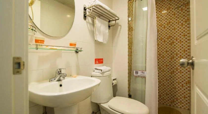 Home Inn Shanghai Jiading Passenger Transportation Centre Metro West Station