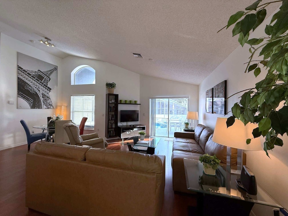 South Facing Villa - Modern Finishes