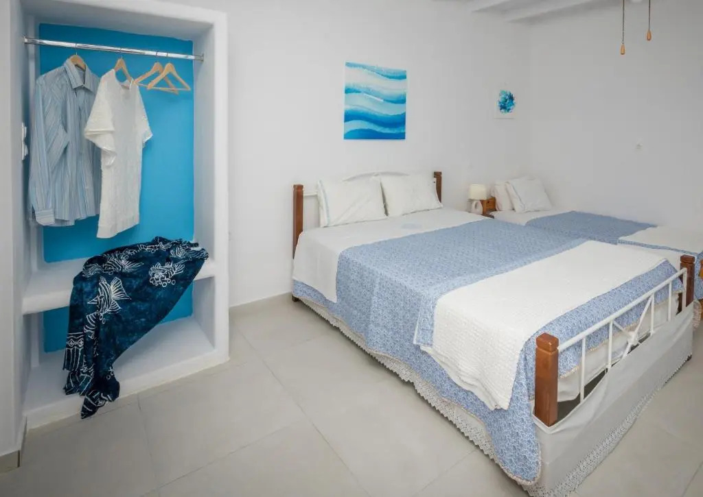 Sarantis Suites & Apartments