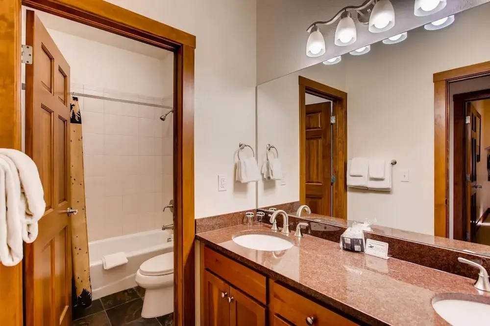Black Canyon Inn Unit F4