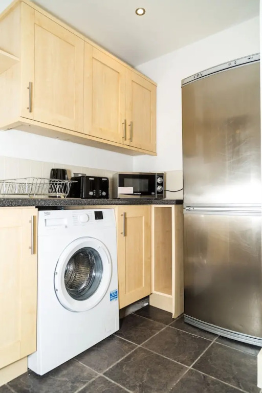Henry Street - Apt 47