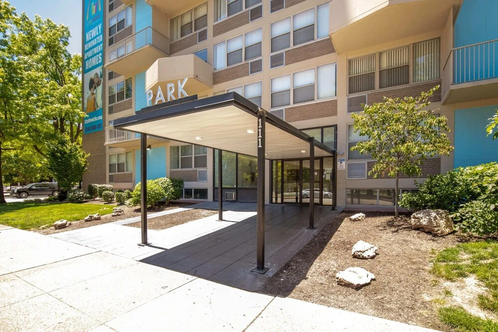Cozy DT Apts with Full Kitchen by Zencity