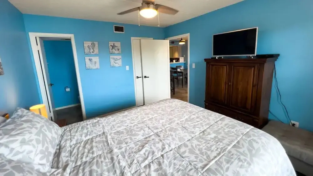 Surfside I #304 2 Bedroom Condo by RedAwning