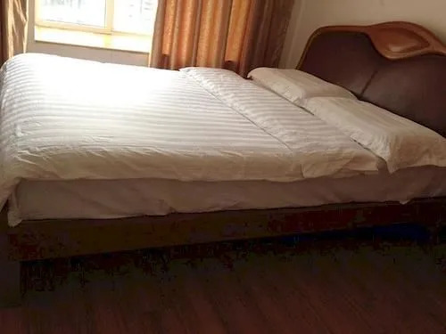 Chengdu Linjia Apartment
