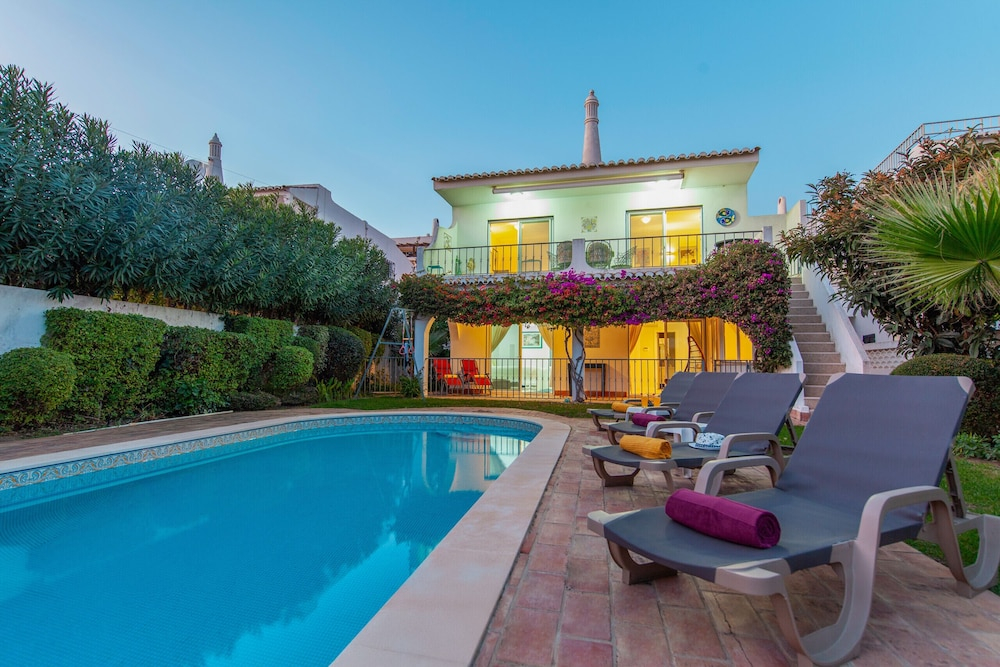 Villa Blue Bay - Moradia familiar com piscina nos Olhos dÁgua, Albufeira