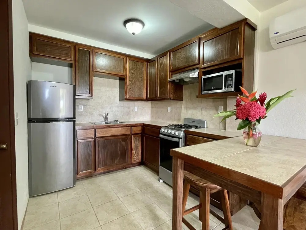 Parham Plaza Hotel