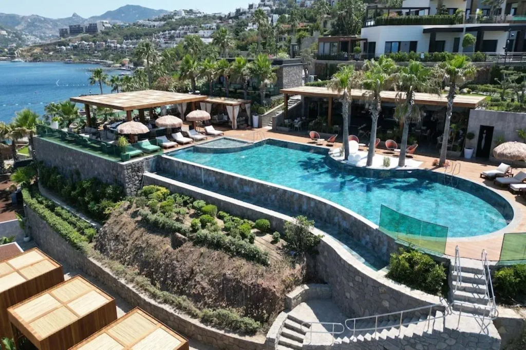 Gala Suites & Villas