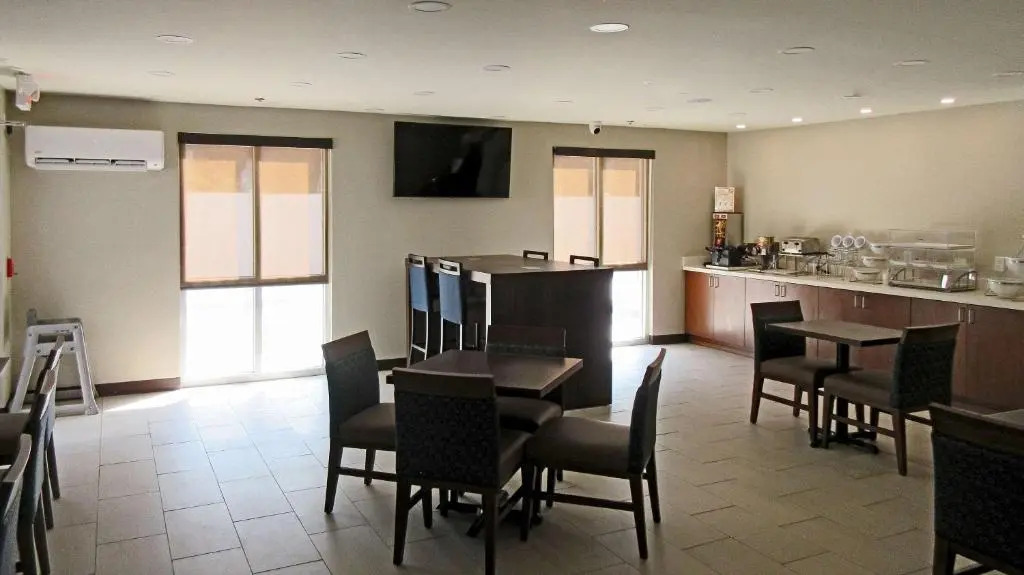 Comfort Inn & Suites Brunswick I-95